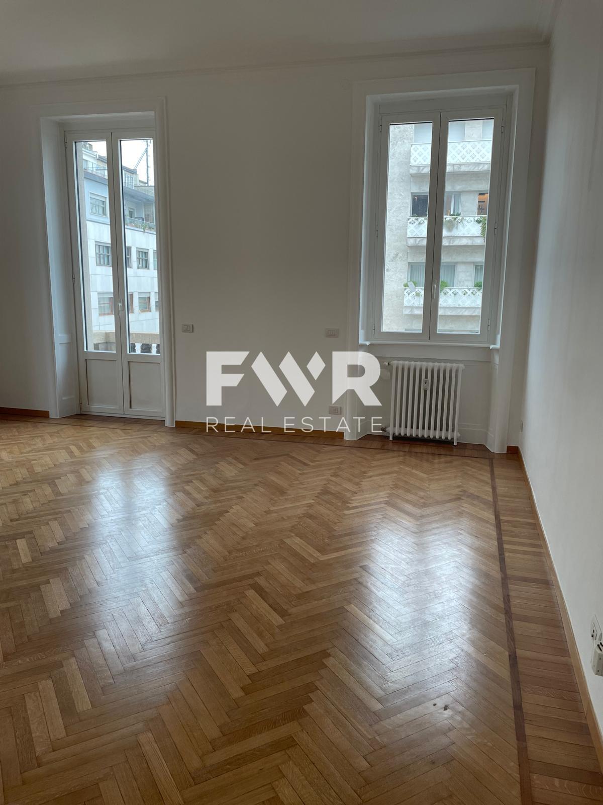 2 Piazza Santa Maria Beltrade, MILANO, 3 Stanze da Letto Stanze da Letto, ,3 BathroomsBathrooms,Residenziale,In affitto,Piazza Santa Maria Beltrade,1190