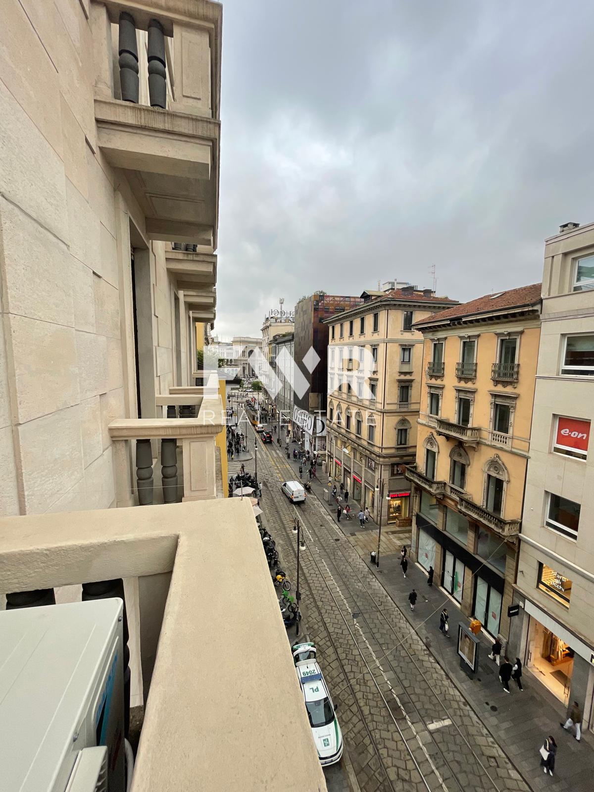 2 Piazza Santa Maria Beltrade, MILANO, 3 Stanze da Letto Stanze da Letto, ,3 BathroomsBathrooms,Residenziale,In affitto,Piazza Santa Maria Beltrade,1190