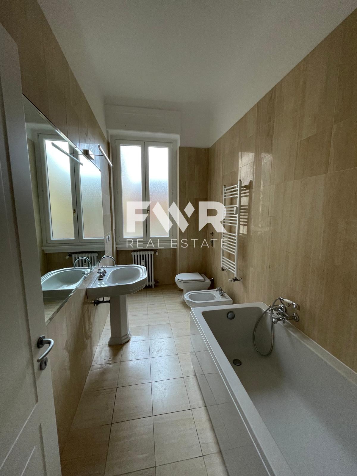 2 Piazza Santa Maria Beltrade, MILANO, 3 Stanze da Letto Stanze da Letto, ,3 BathroomsBathrooms,Residenziale,In affitto,Piazza Santa Maria Beltrade,1192