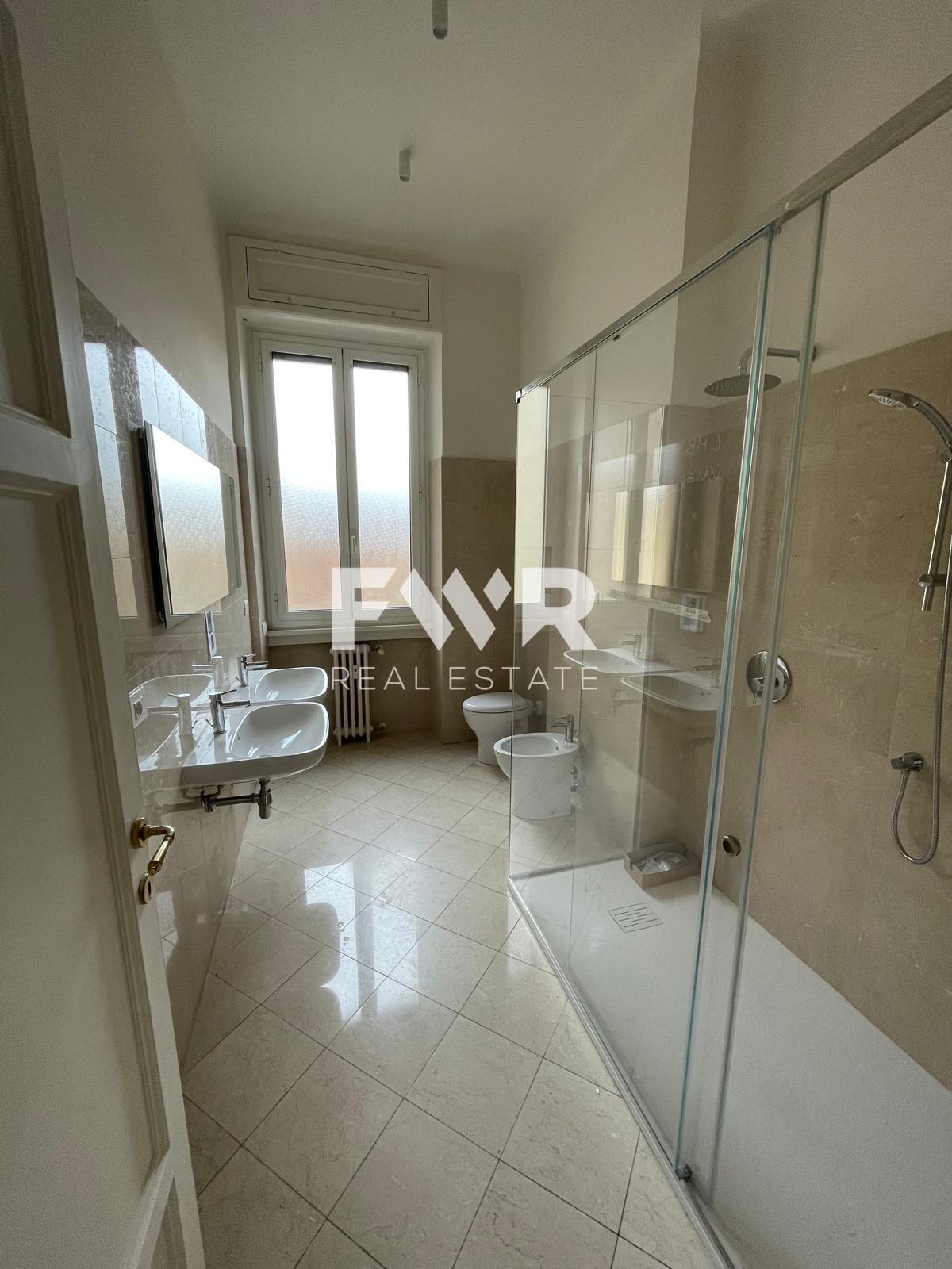 2 Piazza Santa Maria Beltrade, MILANO, 3 Stanze da Letto Stanze da Letto, ,3 BathroomsBathrooms,Residenziale,In affitto,Piazza Santa Maria Beltrade,1193